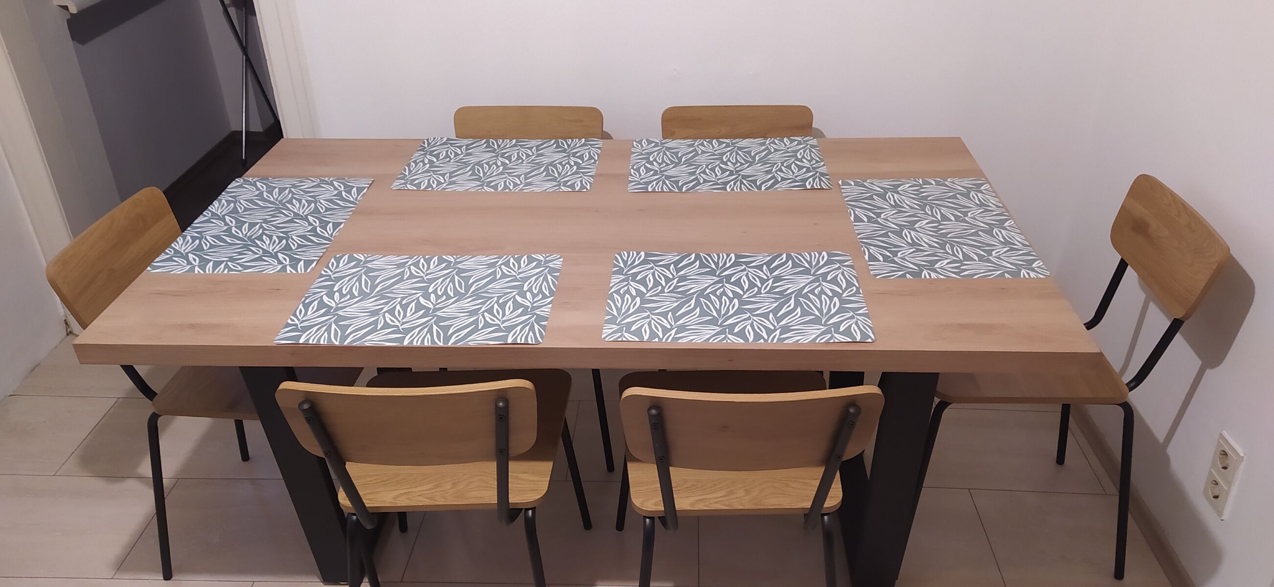 Esstisch für 6 Personen