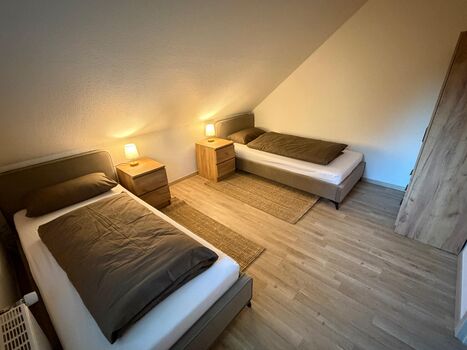 Schlafzimmer 3 rechts
