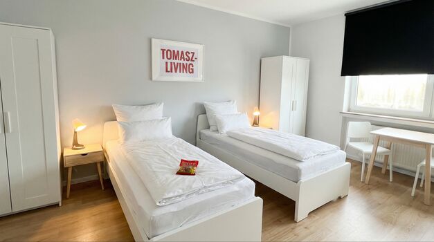 GK39 / TOMASZ-LIVING in WEGBERG - Große Küche & WLAN Bild 2