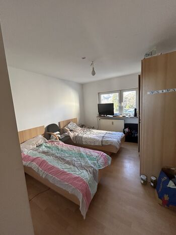 Ganze 3-Zimmer Wohnung, Küche und Bad mit bis zu 8 Betten