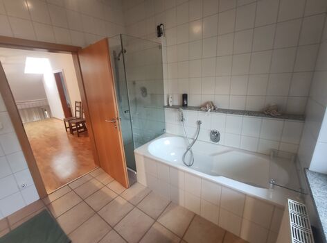 Badezimmer OG
