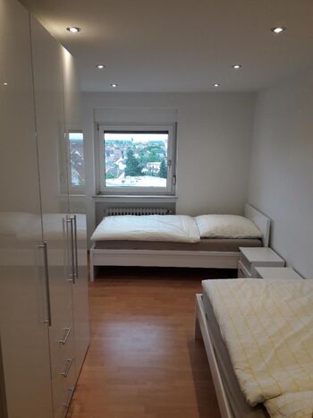 10% Last-Minute! 10% Monats-Rabatt! Moderne Stadtwohnung Bild 2