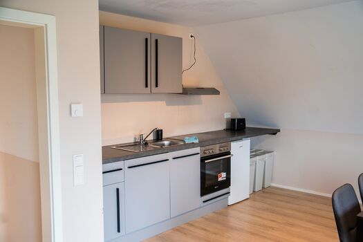 HOCHWERTIG EINGERICHTET | 3 ZIMMER | FREE PARKING - WiFi Bild 3