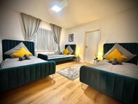 ZOVA Superior Apartment *WiFi*TV*Kitchen* (5 Pers.) Bild 1