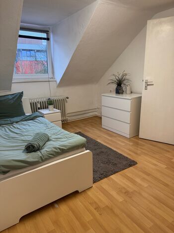 Gemütliches 2-Zi.-Apartment für 3 Gäste, top Lage, komplett Bild 1