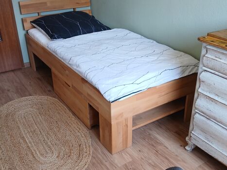 Schlafzimmer 2