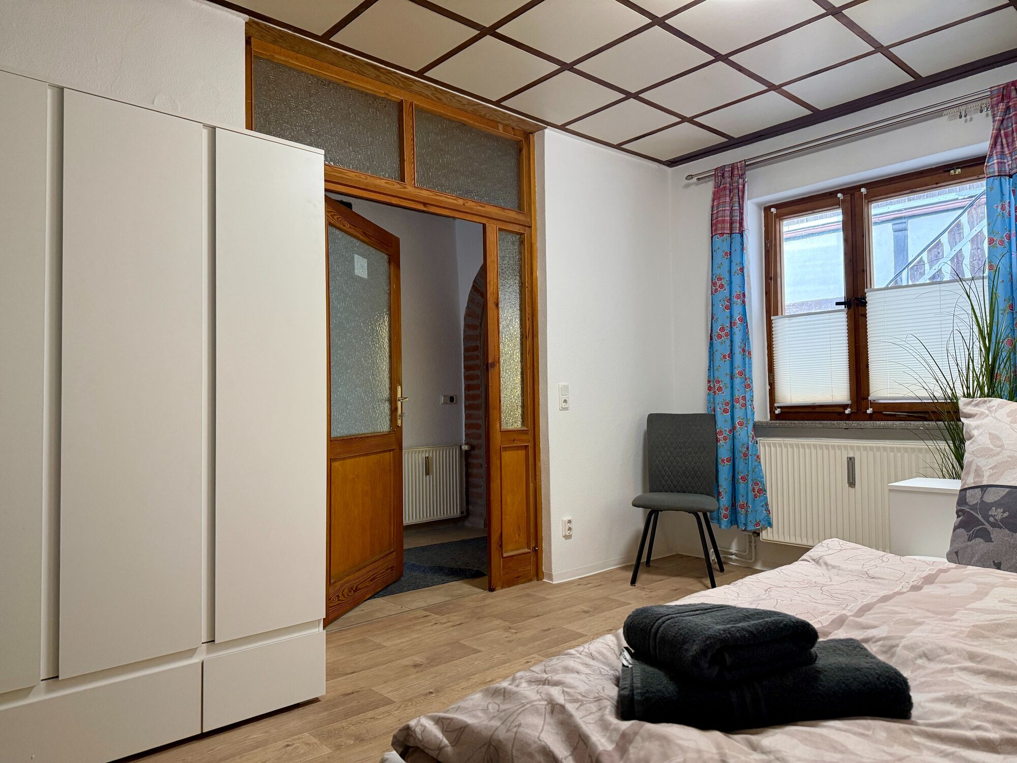 Schlafzimmer 1