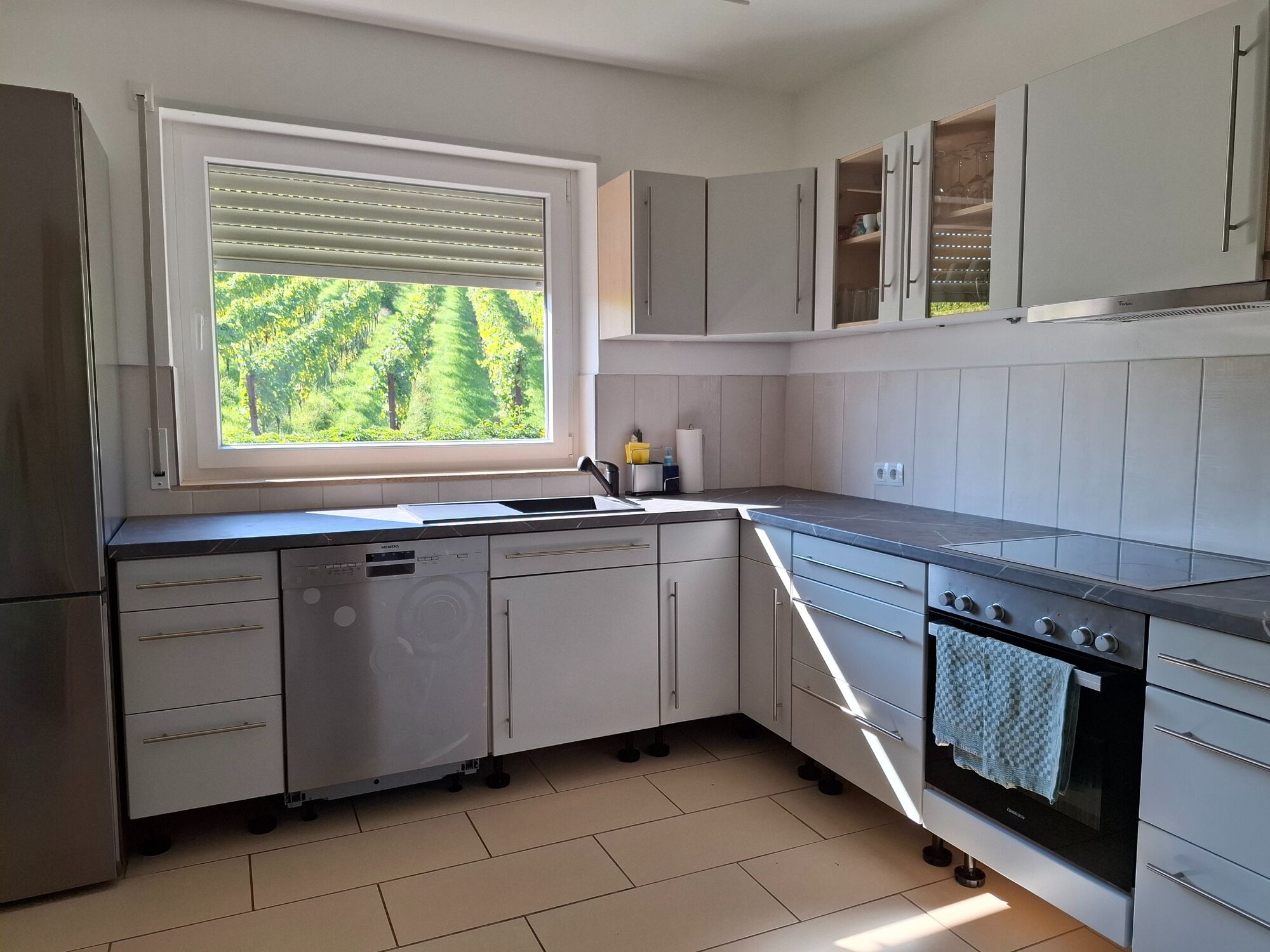 Große Küche Burgpanorama 3 BR 
