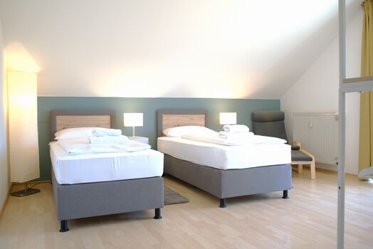 Schlafzimmer mit Balkon / Weinbergblick 