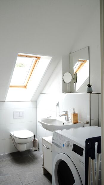 Extra WC mit Waschmaschine Weinbergblck