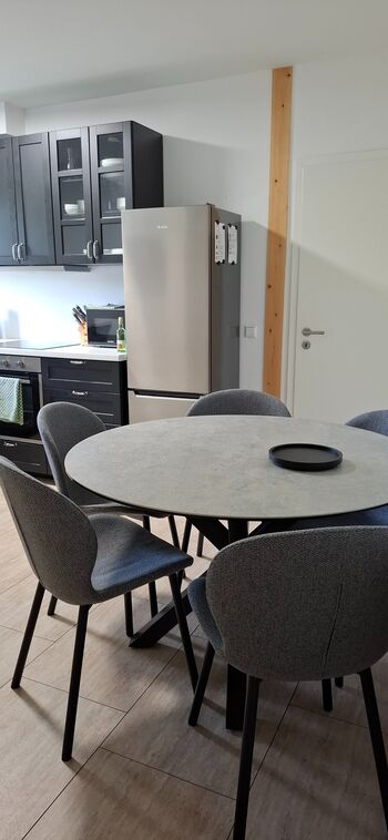 Küchentisch für 6 Personen / Sonnenberg 3 BR