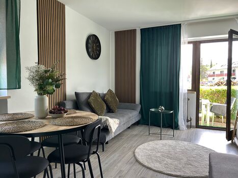 Komfortable 2-Zimmer-Wohnung mit Terrasse und Parkplatz Bild 3