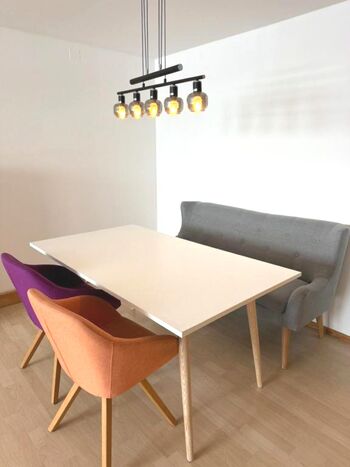 Essbereich mit Platz für bis zu 5 Personen