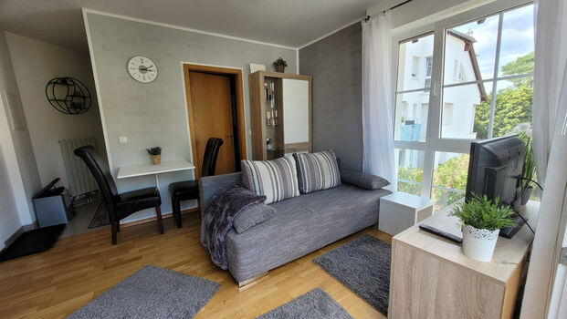 Berlin Oase - gemütliche Wohnung mit Balkon 400 m bis Berlin Bild 4