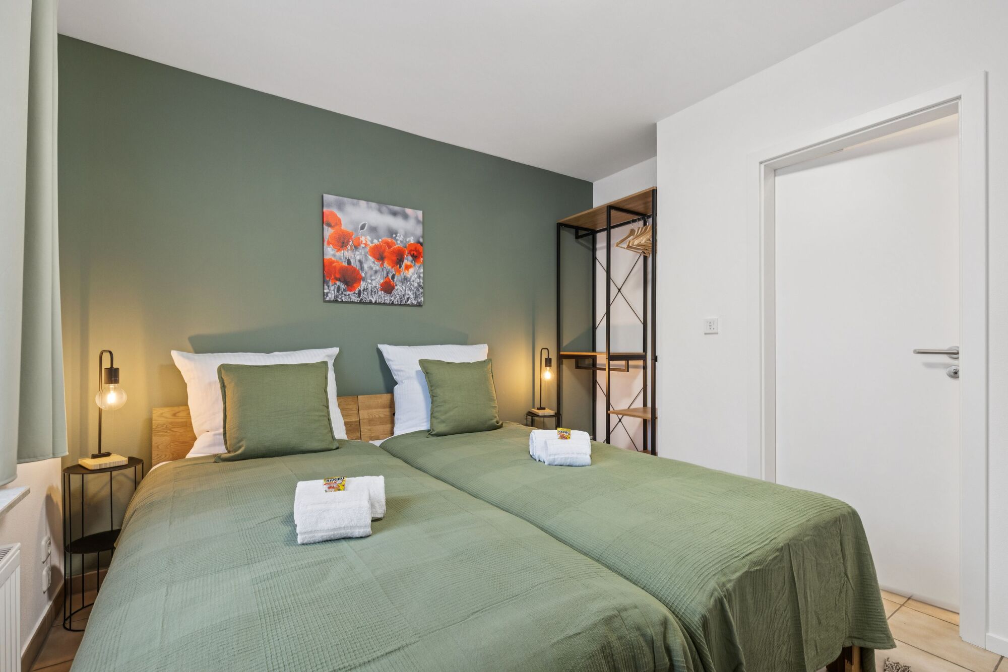 2-Bettzimmer mit Sitzbereich, als Einzel- oder Doppelbett möglich