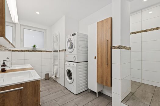 Comfy Home / Lich / hochwertige Wohnung Bild 2