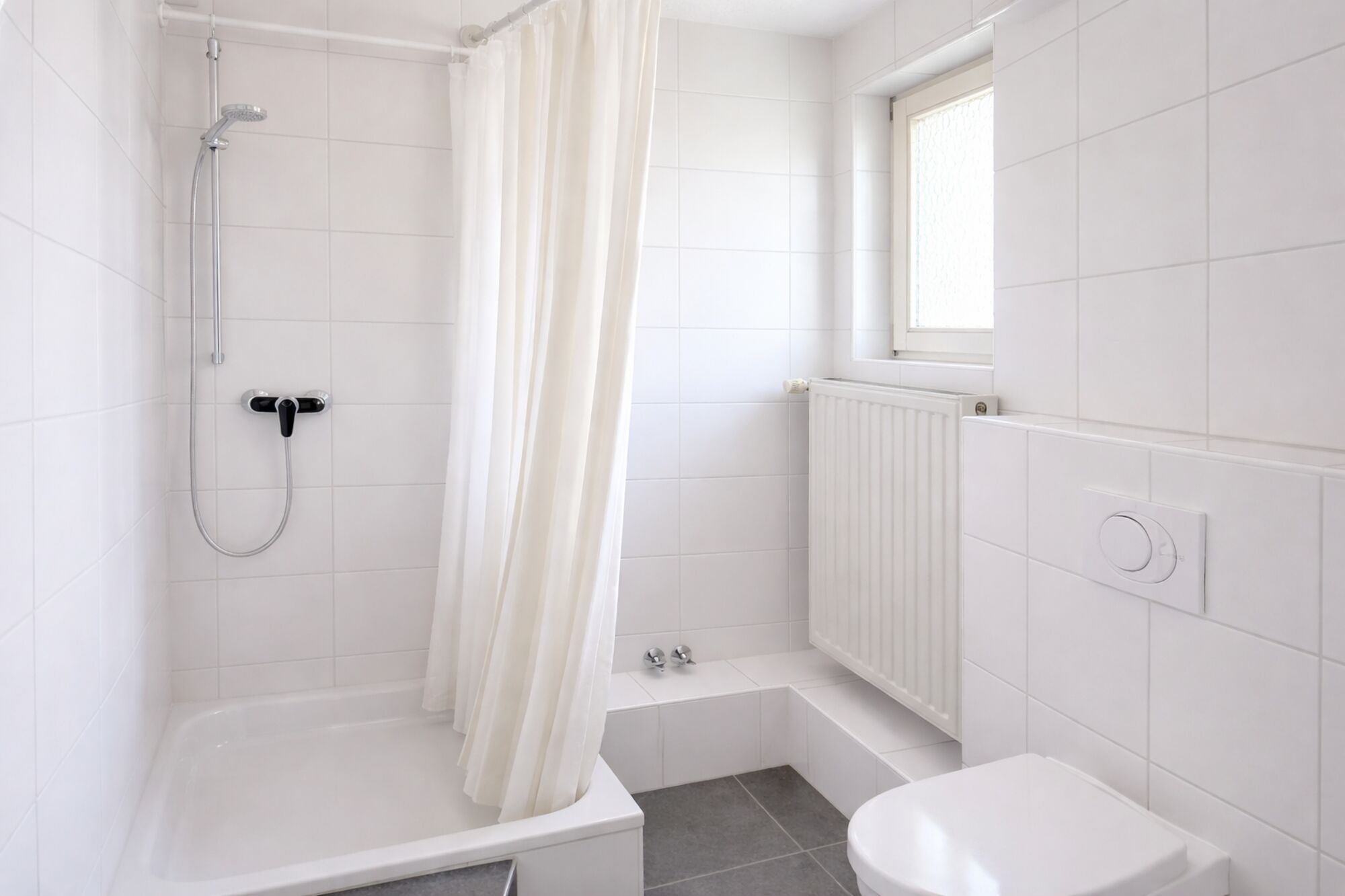 Jedes Zimmer verfügt über ein eigenes Badezimmer