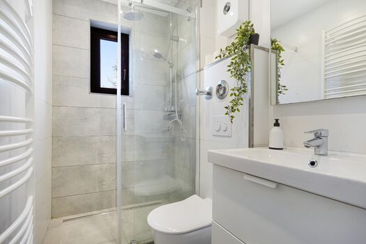 1. OG: Badezimmer