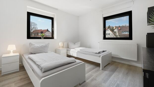1: OG: Schlafzimmer 1