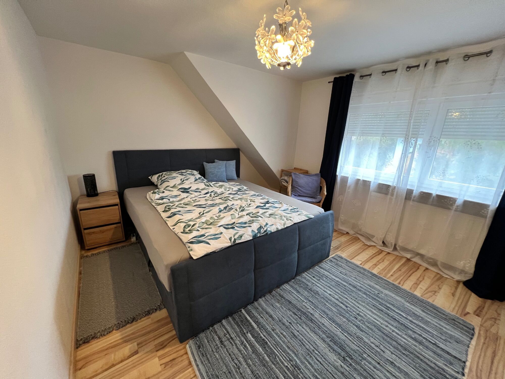 Schlafzimmer King-Size-Bett 