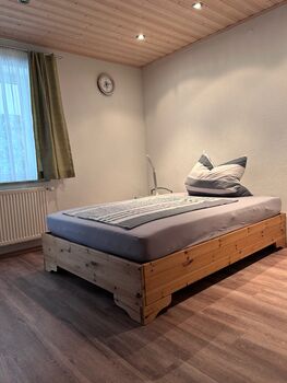 Einzelzimmer mit TV