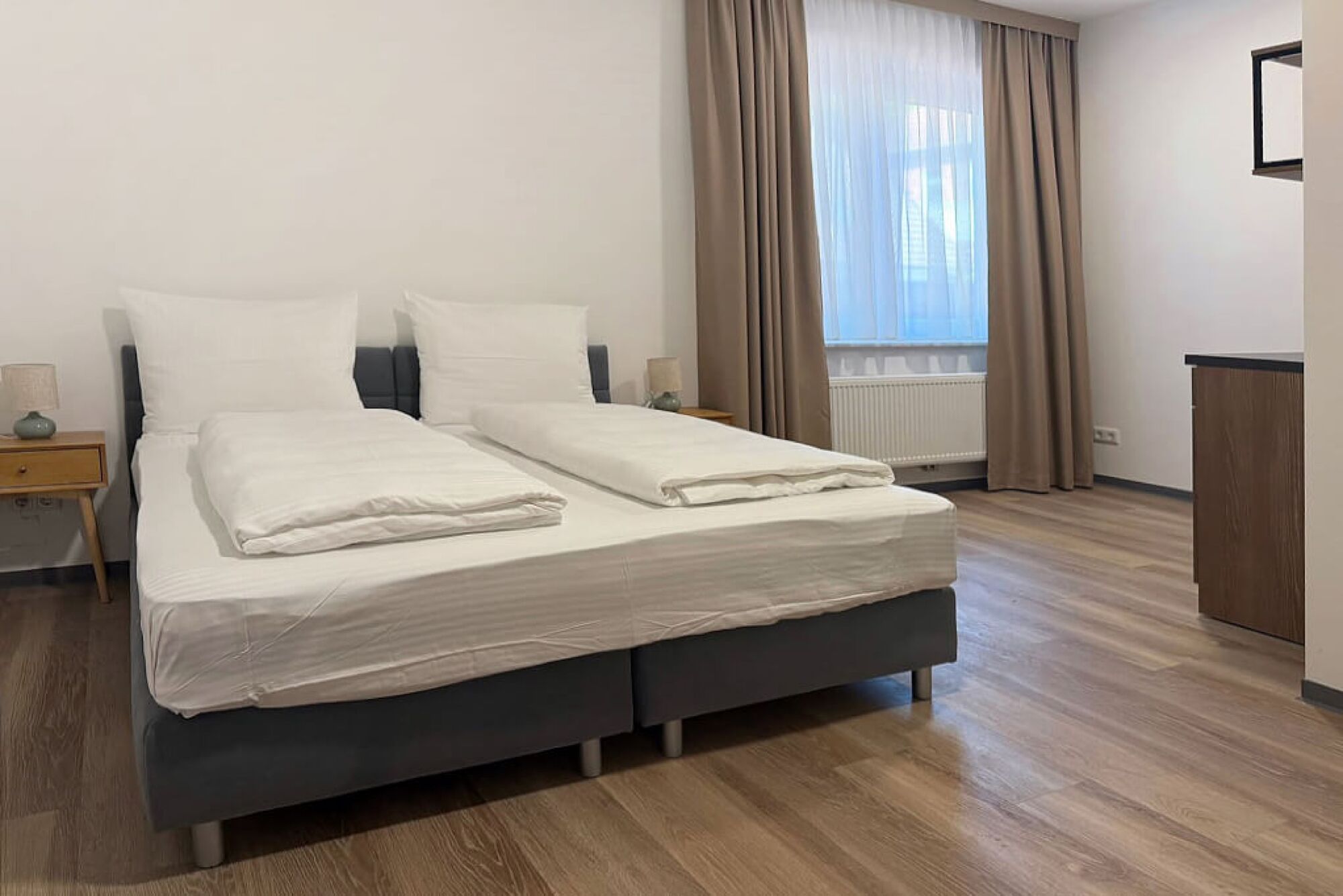 Moderne bequeme Boxspringbetten (alle Zimmer)