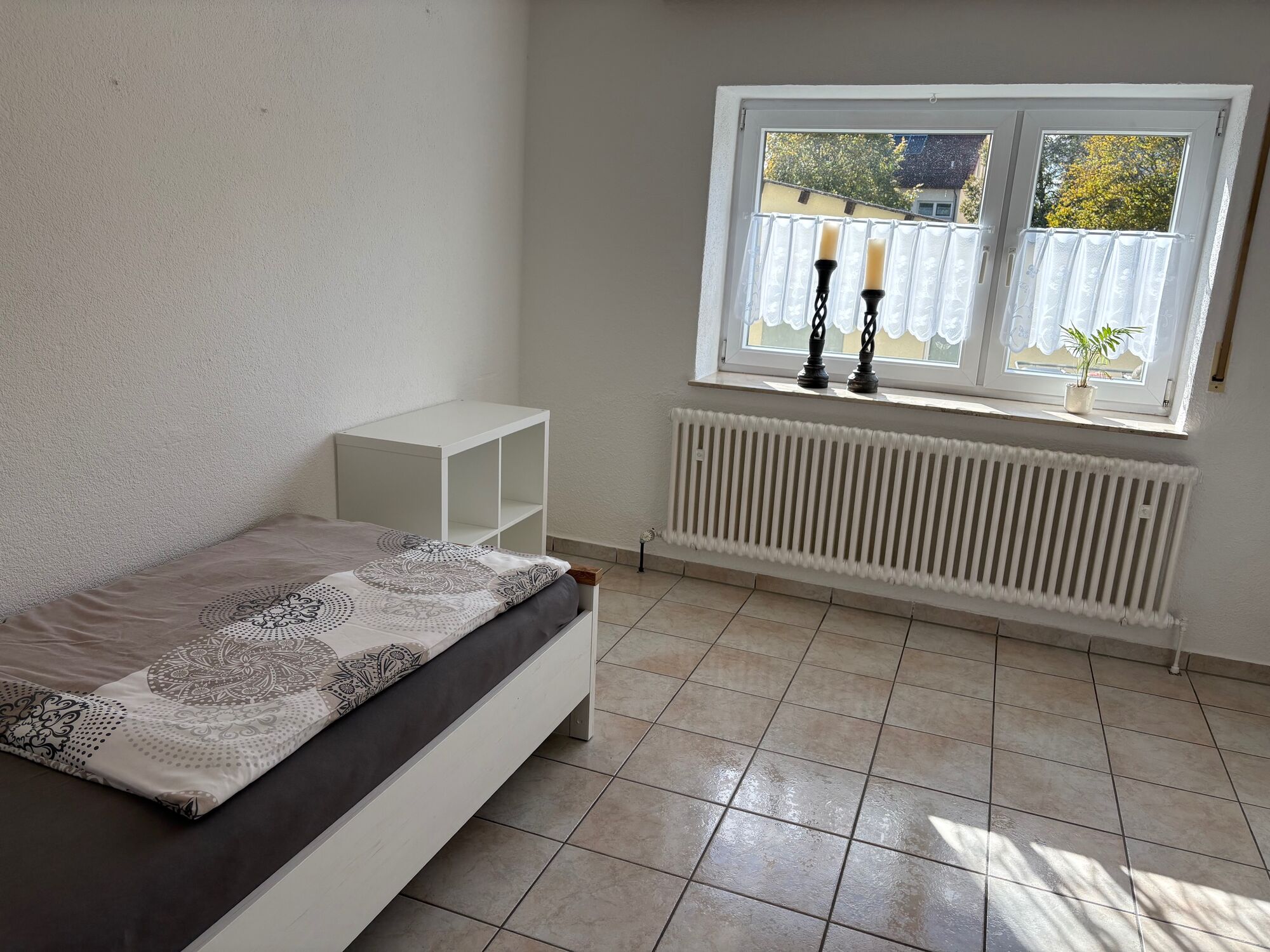 Schlafzimmer 1