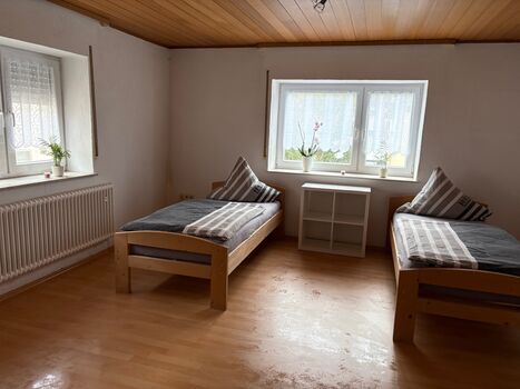 Schlafzimmer 2