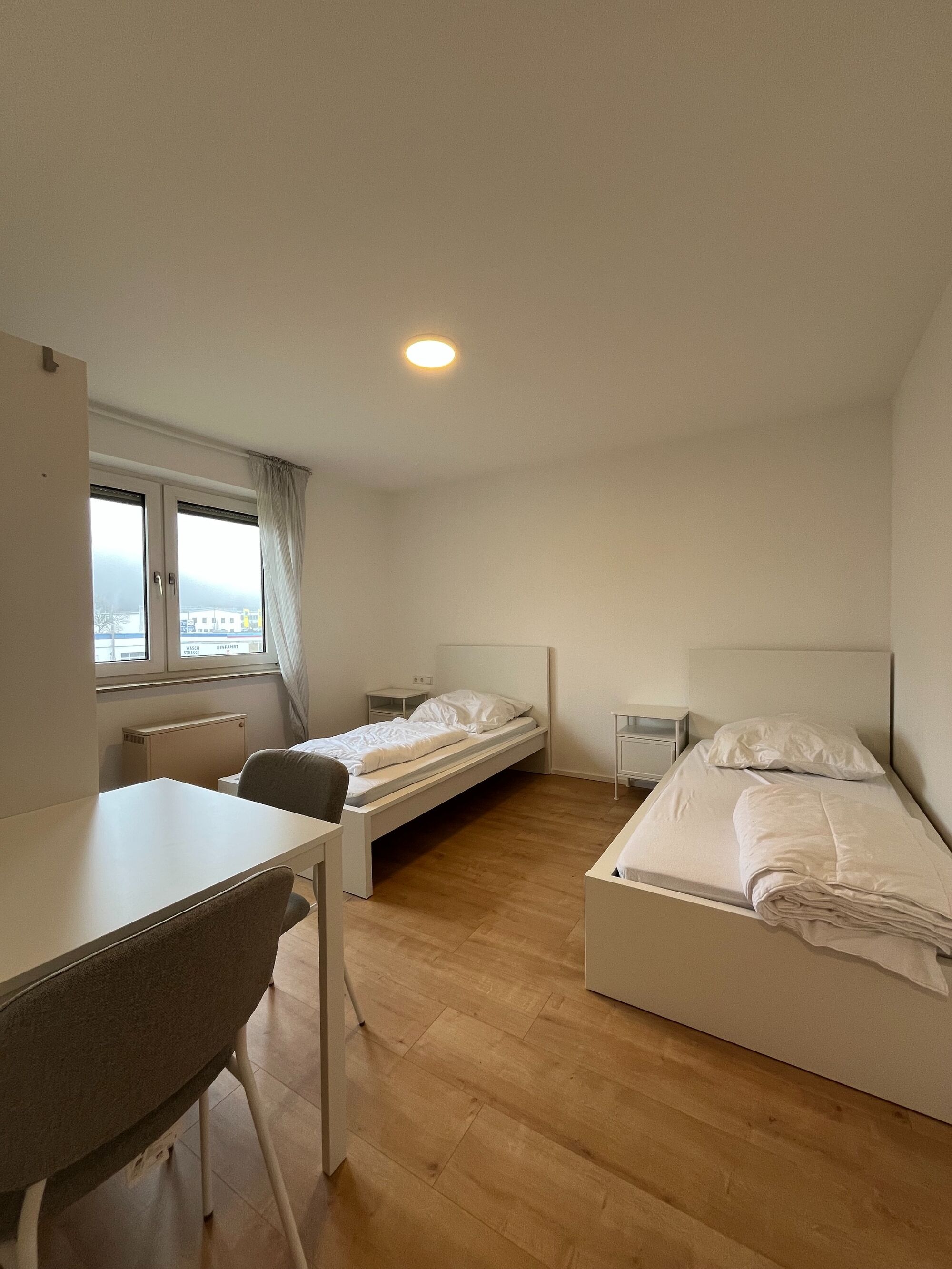 Schlafzimmer 1