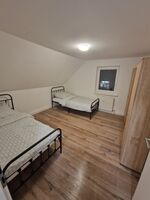 Großzügiges Haus mit Garten separater 2-Zimmer-Wohnung Foto 24