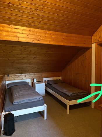 Schlafzimmer 1 mit Durchgang