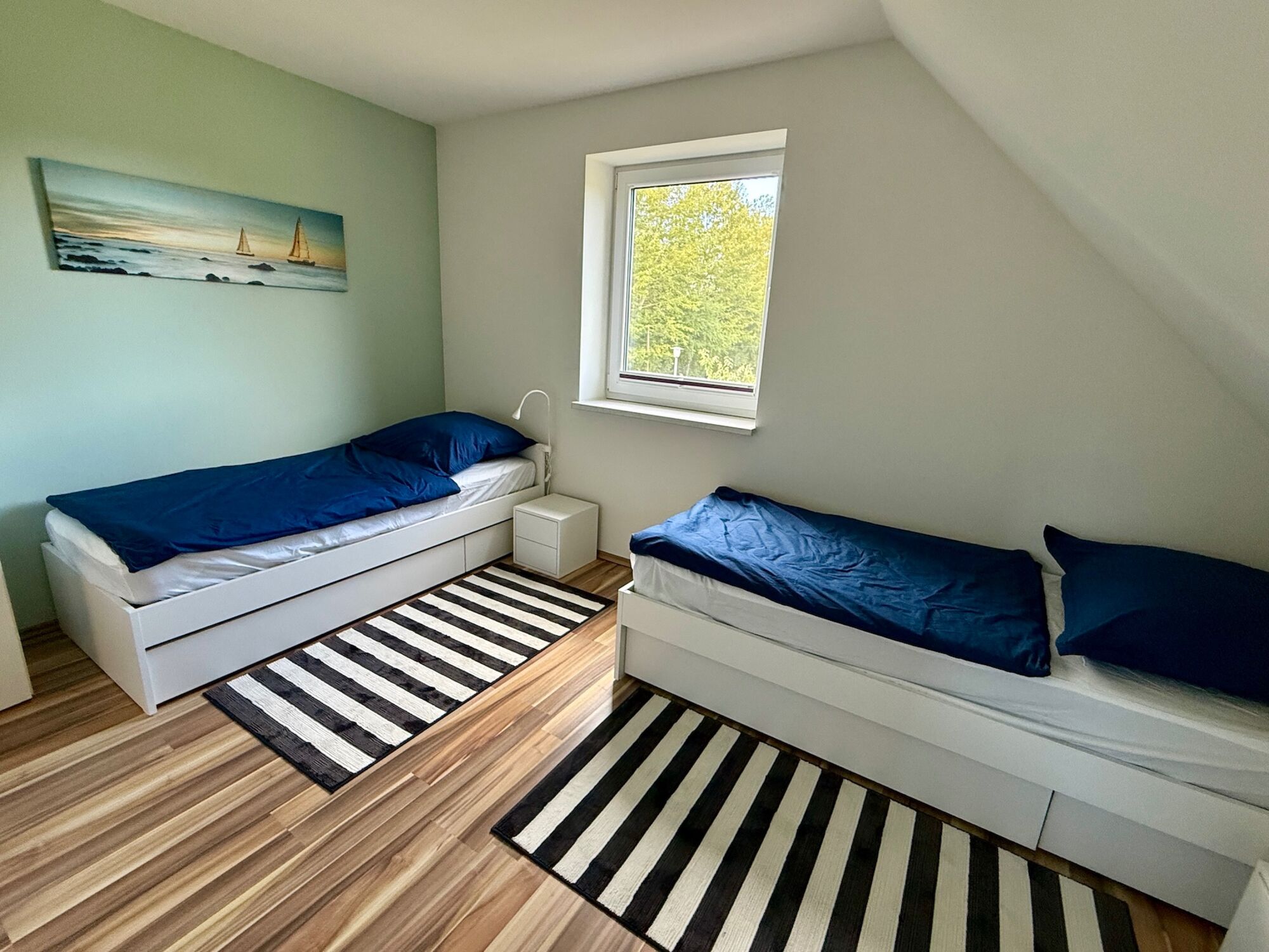 Schlafzimmer 1