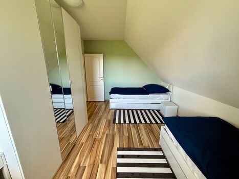 Schlafzimmer 2
