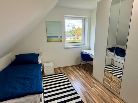 Schlafzimmer 2