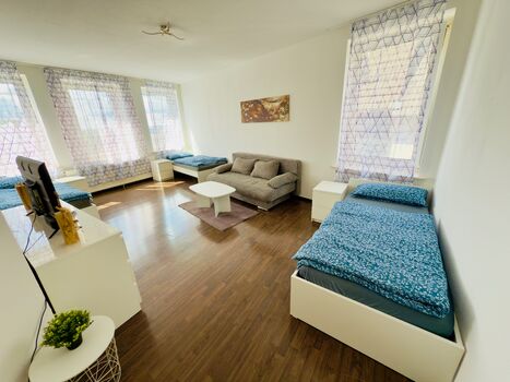 Pension EMO Zimmervermietung Bild 1