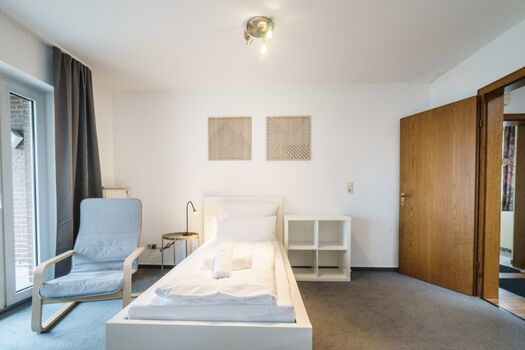 O105 4 Zimmer XXL Wohnung in Ibbenbüren 4-10 P I 4 Zimmer Foto 4