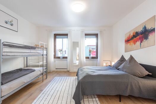 Gemütlich, Günstig: Wohnung für 4 Personen mit zentr. Lage Bild 1