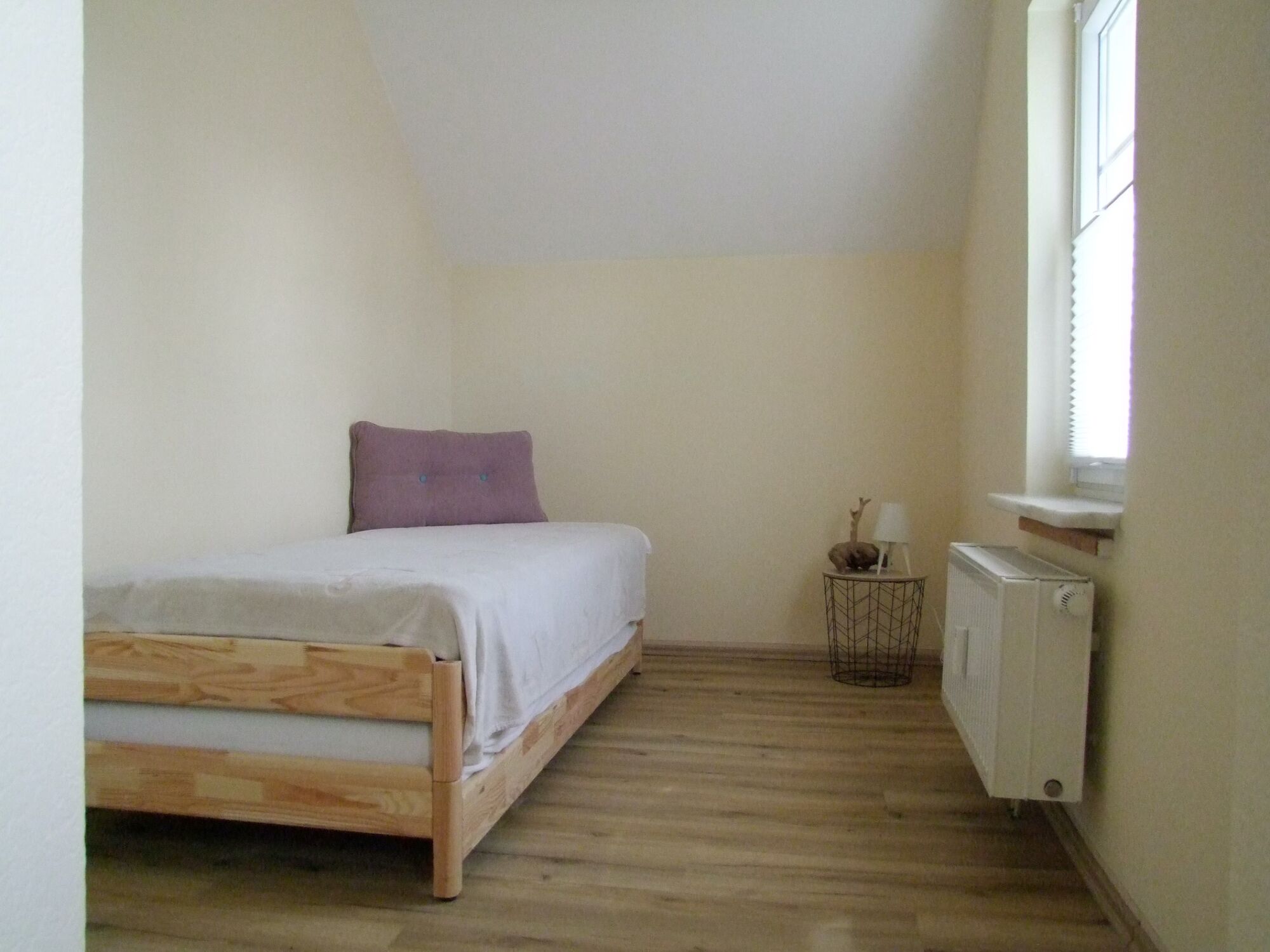 zwei Stapelbetten je 0,80x2,00m Bett