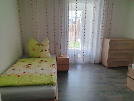 Zentral schlafen, flexibel wohnen – Zimmer in Burghausen Bild 2