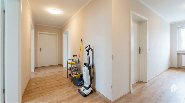 GK44 / TOMASZ-LIVING in GANGELT - Komfortable Zimmer Bild 3