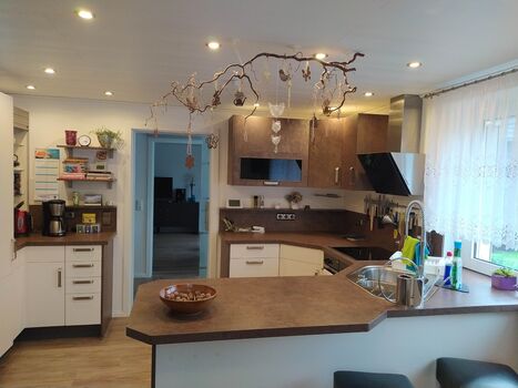 Küche hochwertig ausgestattet