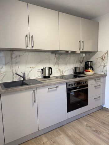 Neu saniert, hochwertig möbliert und ausgestattet Bild 3