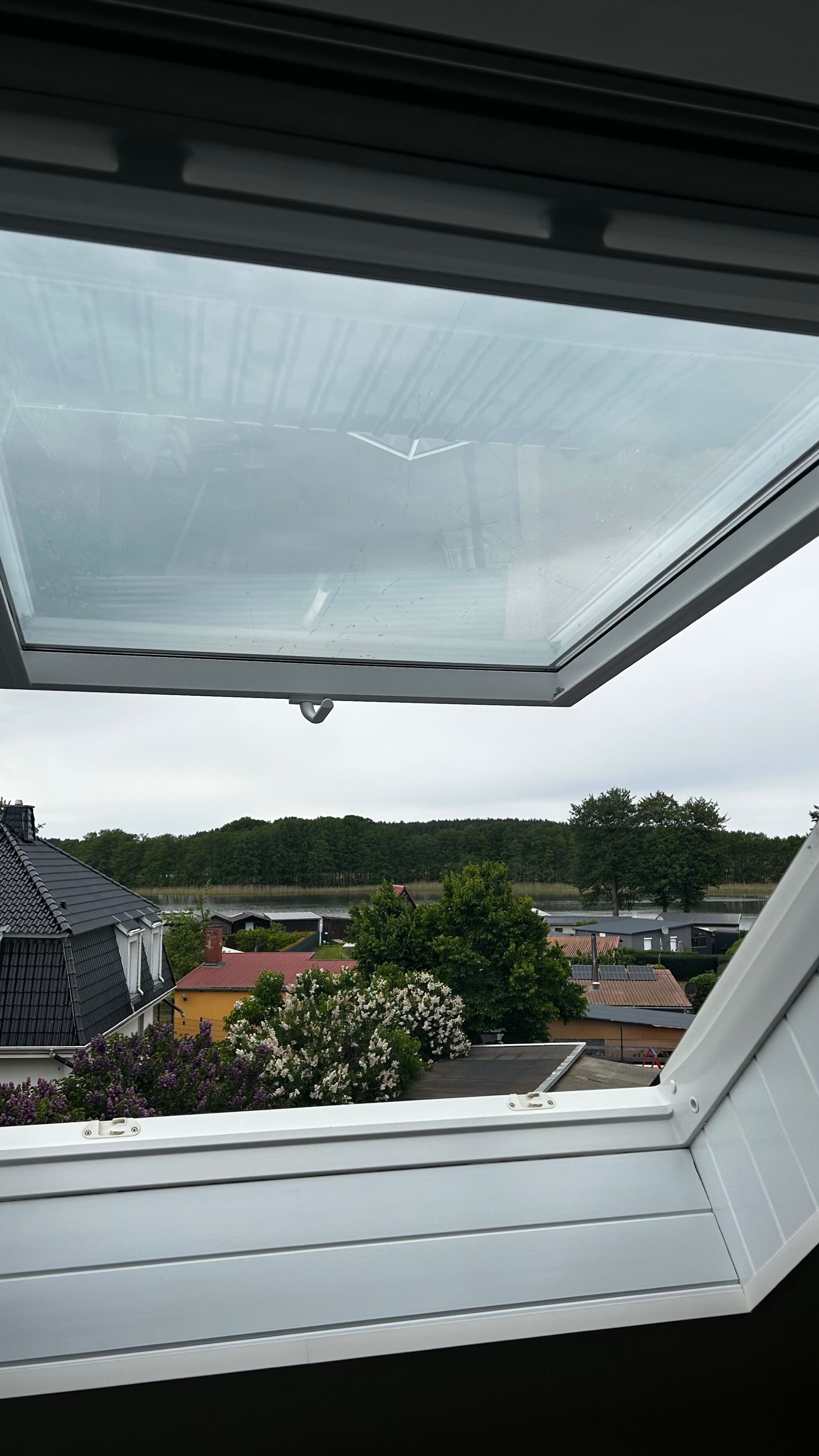 Blick aus dem Fenster Schlafzimmer oben