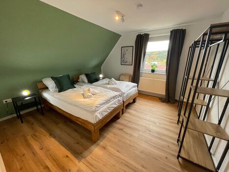 Haus mit 3 Wohnungen bis 16 Personen Bild 2