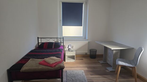 Schlafzimmer 2
