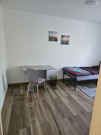 Schlafzimmer 5