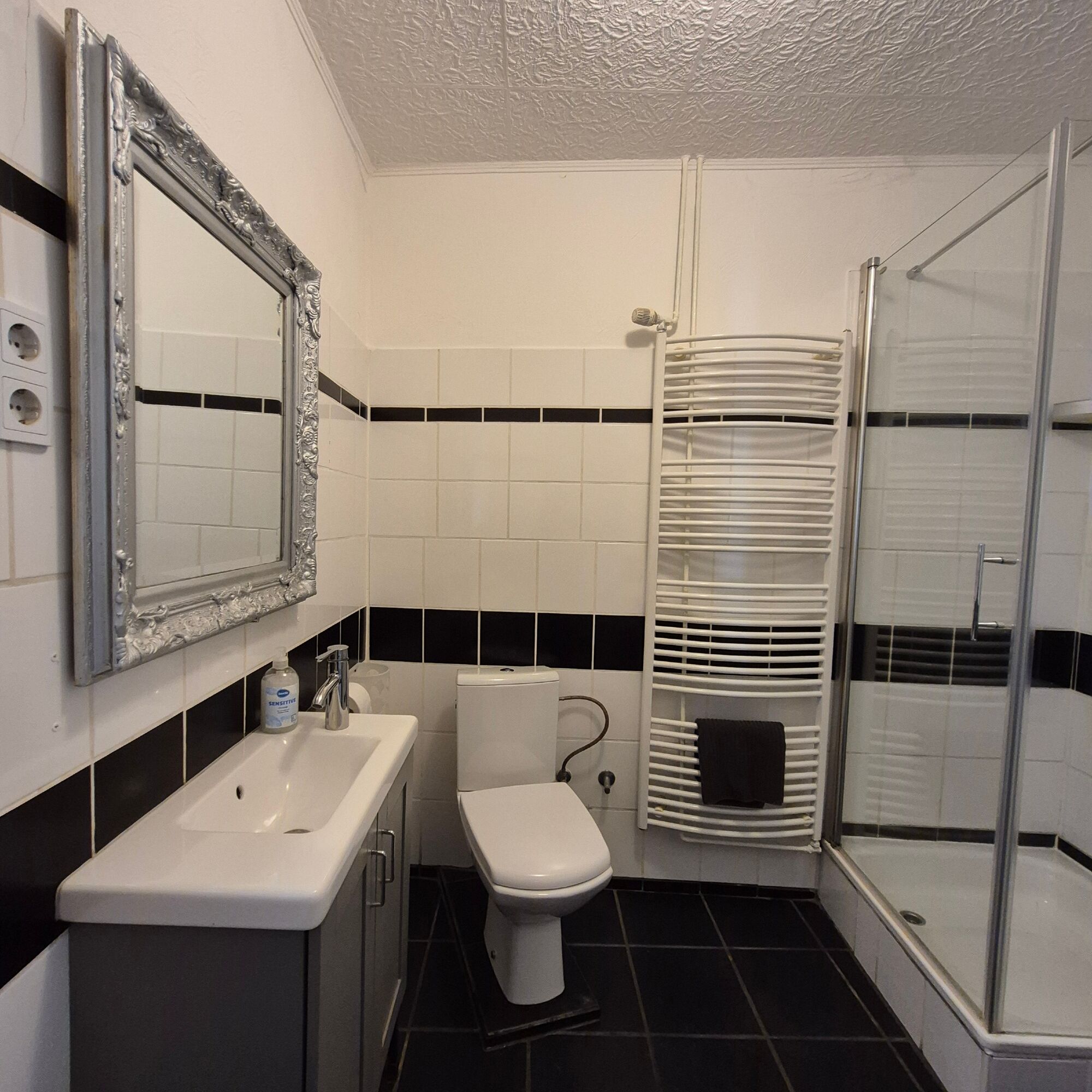 Bad Wohnung 1