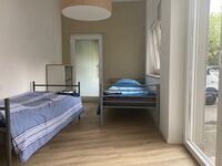 Apartment (R)