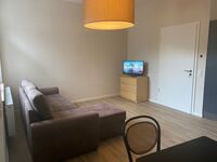 Apartment (R)