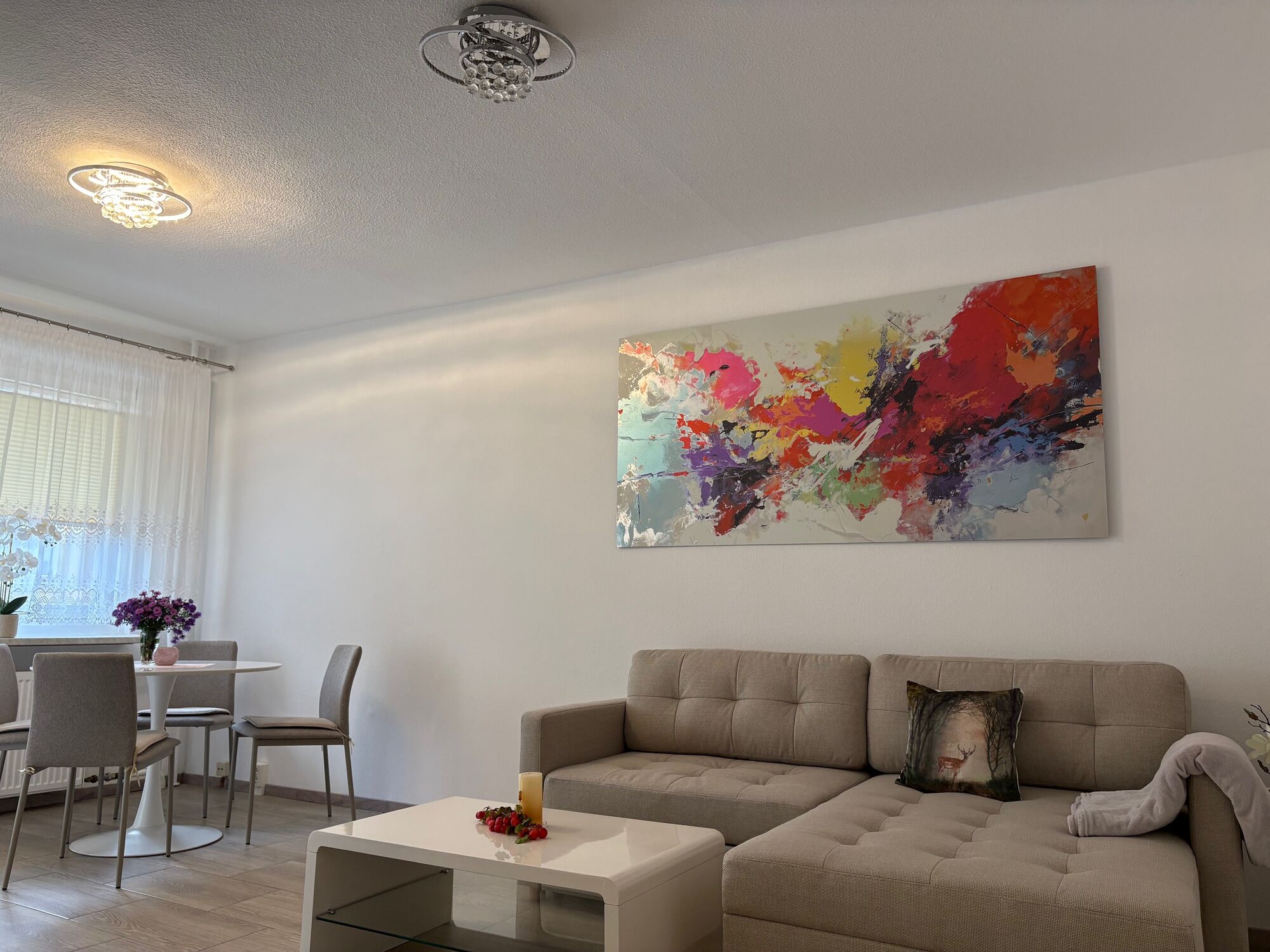 Wohnzimmer mit Schlafcouch